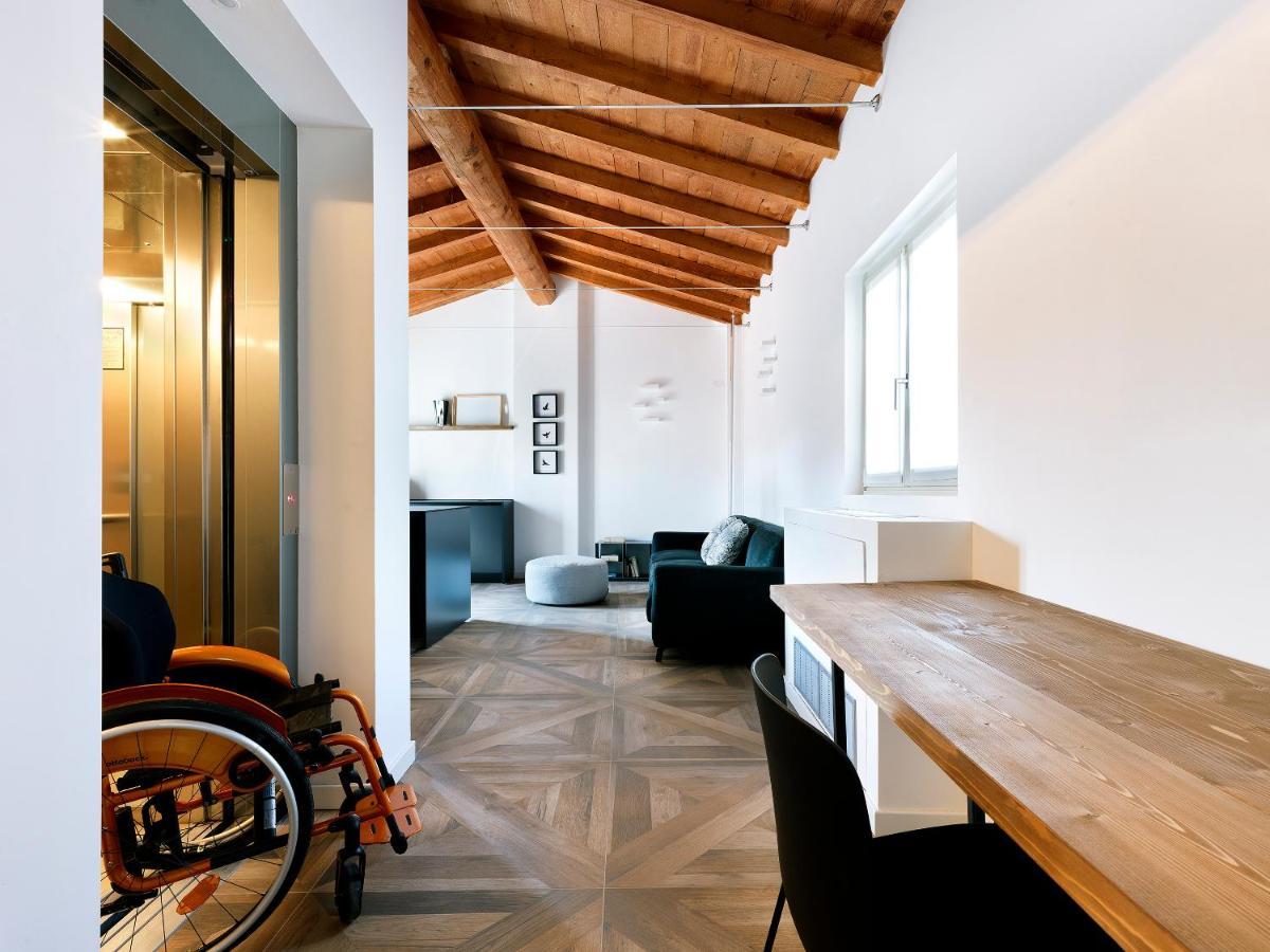 Sg9 City Apartments Brescia Esterno foto
